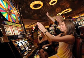 Antarmuka pembuat Multi-Bet di boytoto menampilkan pilihan leg dan perhitungan potensi kemenangan